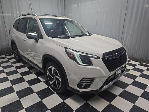 2023 Subaru Forester Touring