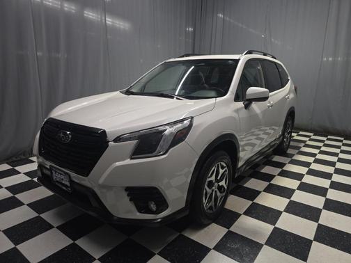 2023 Subaru Forester Premium