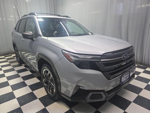 Ice Silver Metallic 2025 Subaru Forester Limited