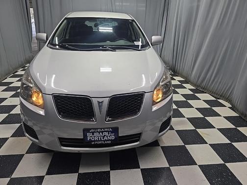 2009 Pontiac Vibe Base