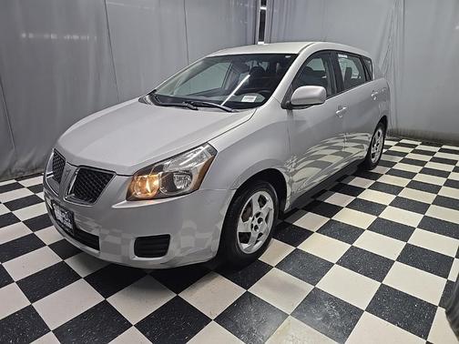 2009 Pontiac Vibe Base
