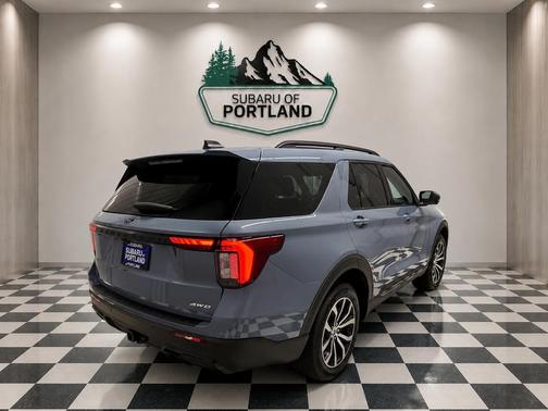 Vapor Blue 2025 Ford Explorer ST-Line