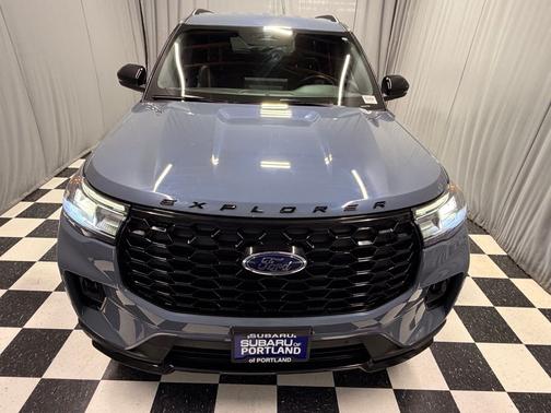 Vapor Blue 2025 Ford Explorer ST-Line