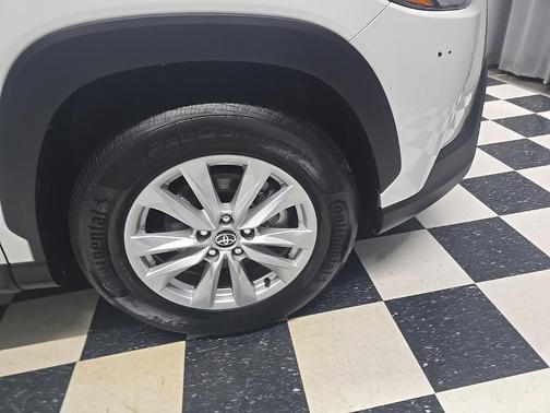 2022 Toyota Corolla Cross LE