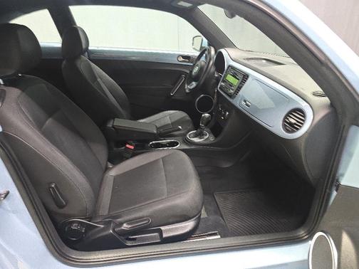 Denim Blue 2014 Volkswagen Beetle 1.8T