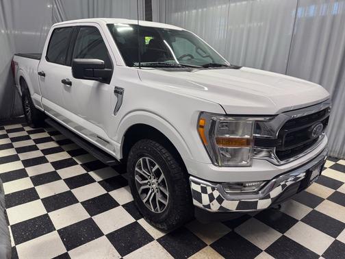 Oxford White 2021 Ford F-150 XLT