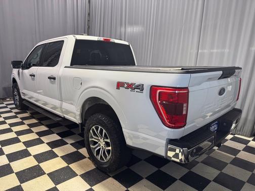 Oxford White 2021 Ford F-150 XLT