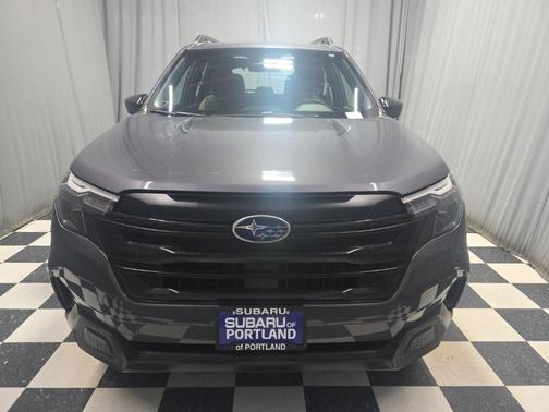 2025 Subaru Forester Base