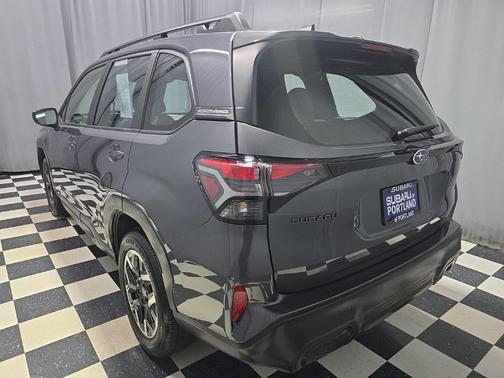 2025 Subaru Forester Base