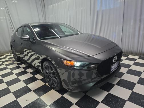 2022 Mazda Mazda3 FWD w/Preferred Package