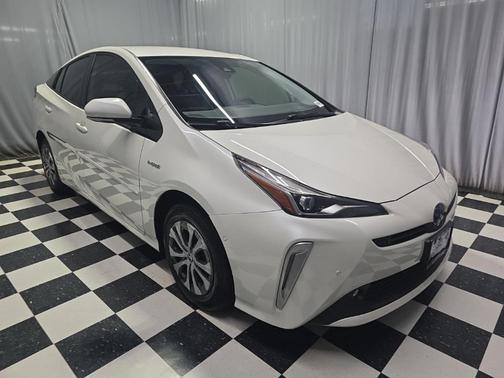 2019 Toyota Prius LE