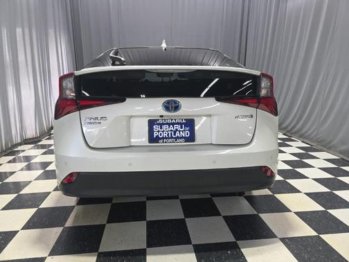 2019 Toyota Prius LE