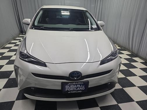 2019 Toyota Prius LE