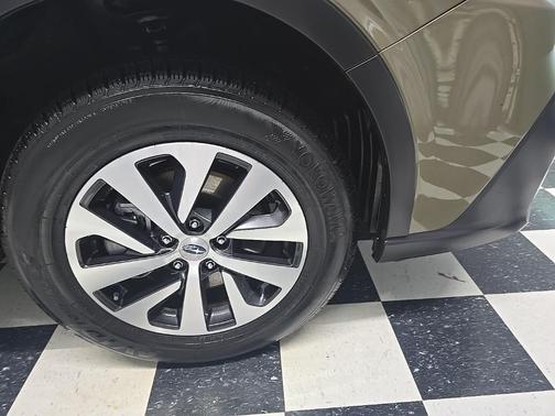 2022 Subaru Outback Premium