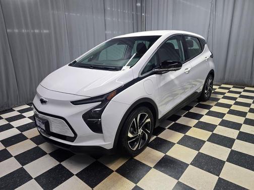 Summit White 2023 Chevrolet Bolt EV FWD 2LT