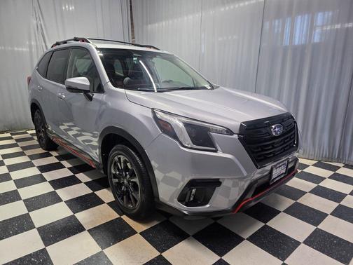 Ice Silver Metallic 2023 Subaru Forester Sport
