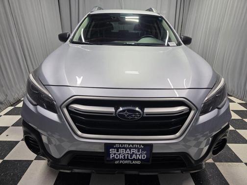 Ice Silver 2019 Subaru Outback 2.5i