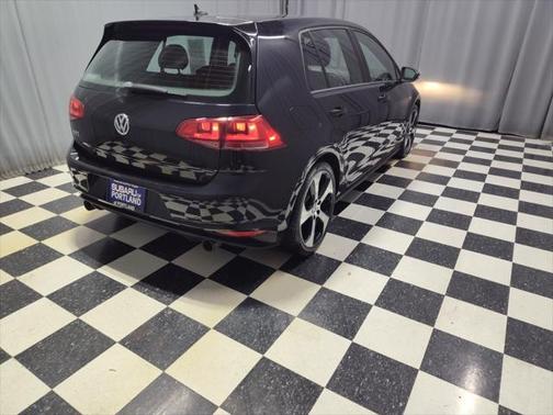 2017 Volkswagen Golf GTI 2.0T S 4-Door