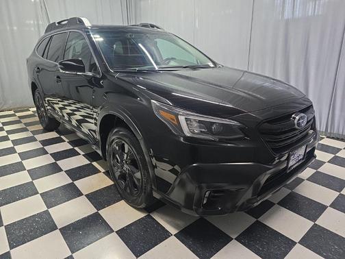 Crystal Black Silica 2021 Subaru Outback Onyx Edition XT