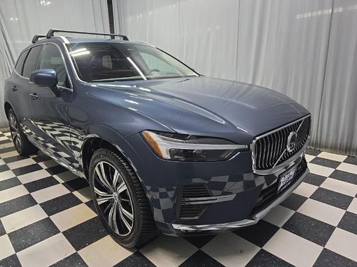 2023 Volvo XC60 B5 Plus Bright Theme