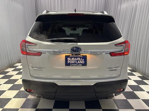 2025 Subaru Ascent Limited 8-Passenger