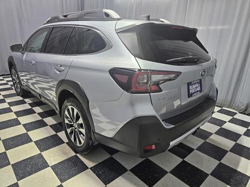 2025 Subaru Outback Touring XT