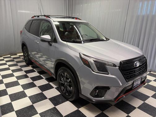 Ice Silver Metallic 2022 Subaru Forester Sport