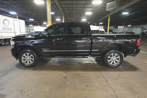 2021 RAM 2500 Limited Crew Cab 4x4 6'4' Box