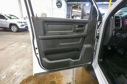 2026 RAM 2500 Tradesman Crew Cab 4x4 8' Box