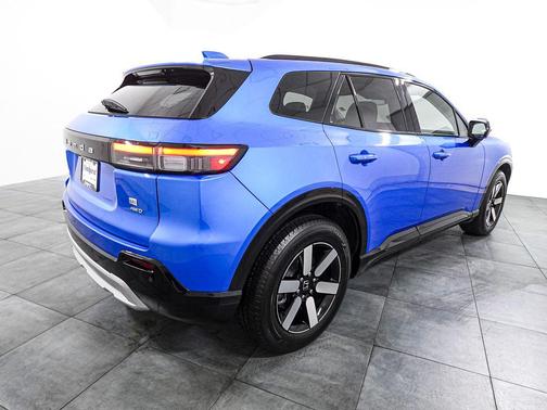 North Shore Pearl 2025 Honda Prologue Touring