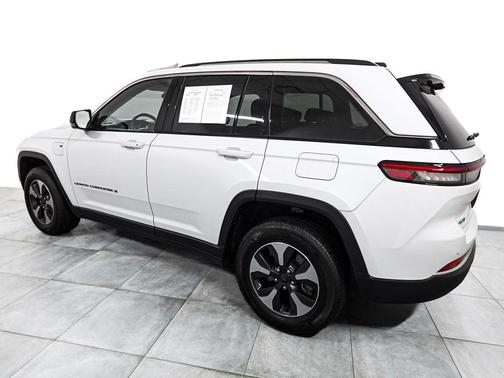 Bright White Clearcoat 2022 Jeep Grand Cherokee 4xe Base
