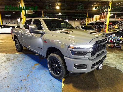 Ceramic White 2026 RAM 2500 Laramie Crew Cab 4x4 6'4' Box