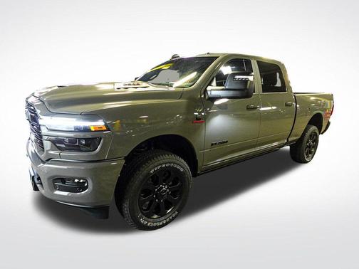 Ceramic White 2026 RAM 2500 Laramie Crew Cab 4x4 6'4' Box