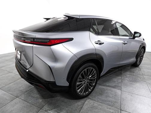 Iridium 2024 Lexus RZ 450e Luxury