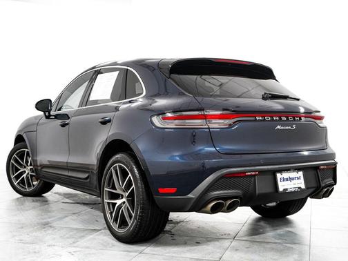 Night Blue Metallic 2023 Porsche Macan Macan