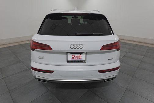 2024 Audi Q5 45 S line Premium