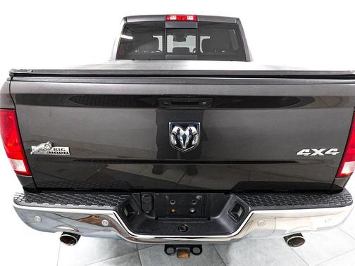 Granite Crystal Metallic Clearcoat 2016 RAM 1500 Big Horn