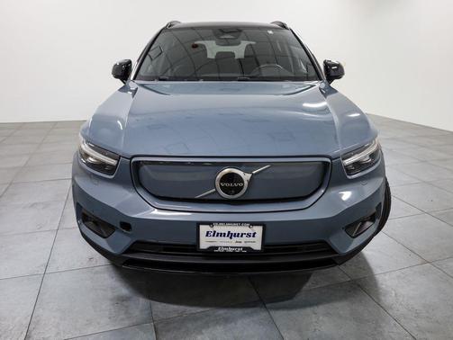 2021 Volvo XC40 Recharge Pure Electric P8