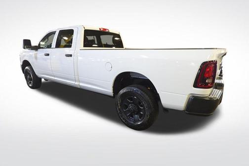 2026 RAM 3500 Tradesman Crew Cab 4x4 8' Box