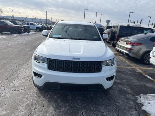 2018 Jeep Grand Cherokee Laredo E