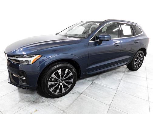 Denim Blue Metallic 2023 Volvo XC60 B5 Core