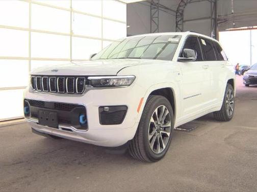 Bright White Clearcoat 2022 Jeep Grand Cherokee 4xe Overland