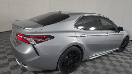 2024 Toyota Camry Hybrid SE