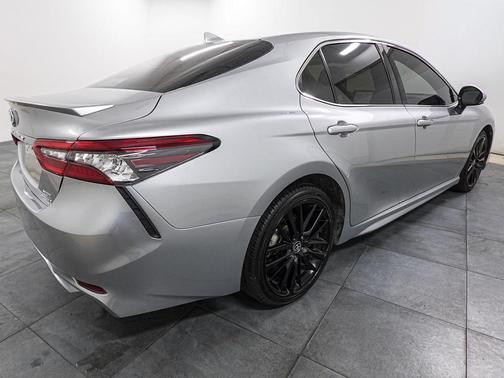 2024 Toyota Camry Hybrid SE