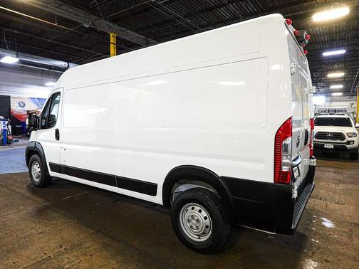 Bright White Clearcoat 2023 RAM ProMaster 2500 High Roof