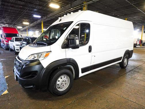 Bright White Clearcoat 2023 RAM ProMaster 2500 High Roof