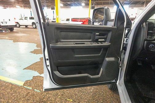 2026 RAM 2500 Tradesman Crew Cab 4x4 8' Box