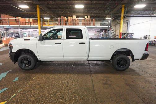 2026 RAM 2500 Tradesman Crew Cab 4x4 8' Box