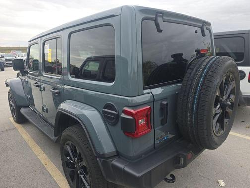2025 Jeep Wrangler 4xe Sahara
