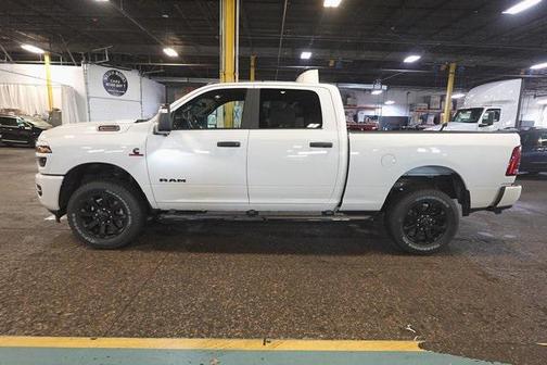 2025 RAM 2500 Big Horn Crew Cab 4x4 6'4' Box